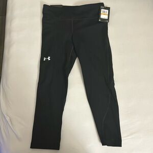 NWT Under Armour Capri Leggings